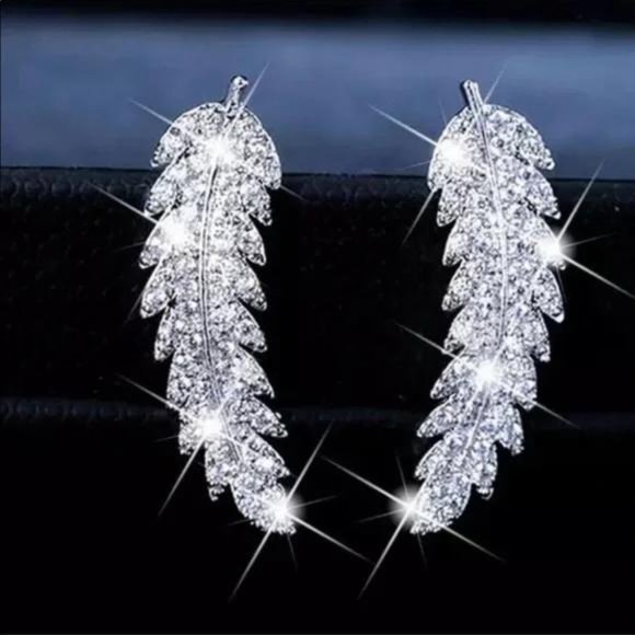 925 STERLING SILVER LEAF EARRINGS, NICE EARRINGS, CUTE EARRINGS - Picture 3 of 5
